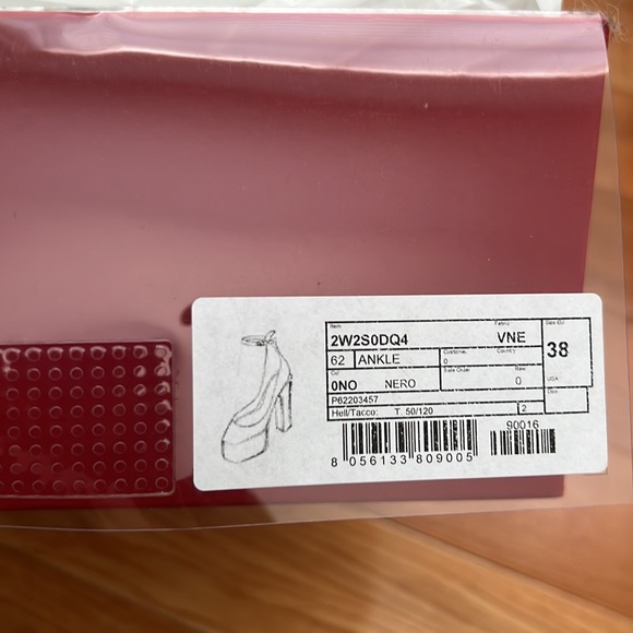 VALENTINO GARAVANI Tango 120 patent-leather platform pumps SIZE 38 - Picture 6 of 6